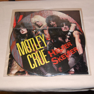 Mötley Crüe Helter Skelter
